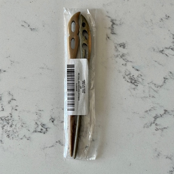 Wooden Openwork woman’s hair Stick Set - Picture 6 of 8